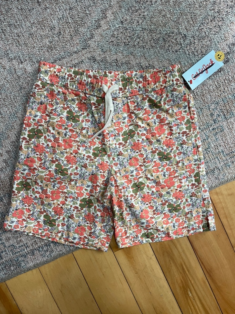 Girls Cat & Jack Floral Drawstring Bermuda shorts in Coral and Olive M